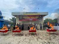 Forkopimda saat memusnahkan barang bukti hasil tindak pidana