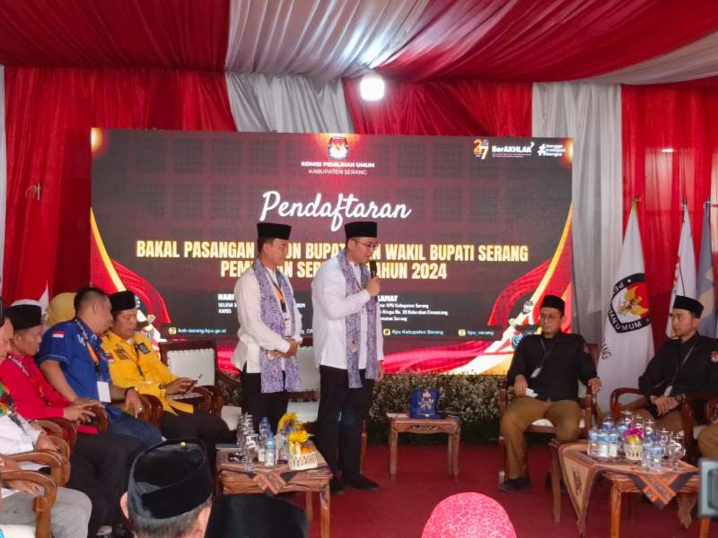 Dokumen Lengkap, Andika Hazrumy - Nanang Supriatna Daftar ke KPU Kab Serang