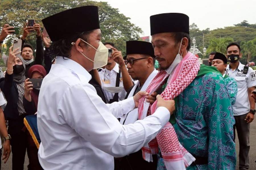 Lepas Calhaj Kabupaten Serang, Pj Gubernur : Do'akan Pengantar Segera Menyusul