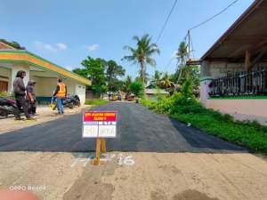Dinas Bina Marga Kabupaten Tangerang  Perbaiki Jalan Rusak di Desa Bunar
