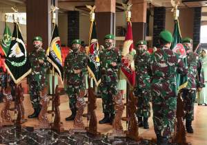 Kasad Rotasi Pimpinan Jabatan Penting Sekaligus Terima Laporan Kenaikan Pangkat Perwira Tinggi TNI AD
