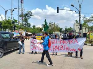 Aksi Turun ke Jalan Kumala PW Serang Menilai, 42 Bulan Kepemimpinan WH-Andika Cuma Janji Palsu