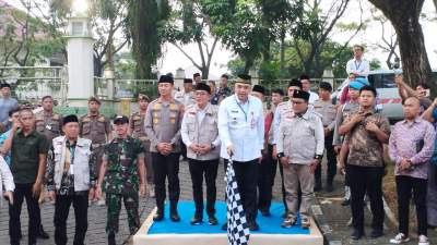 Bupati Tangerang Lepas 384 Jamaah Haji Kloter 11