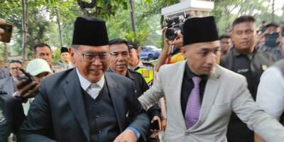 Pimpinan Pondok Pesantren Al-Zaytun, Panji Gumilang.