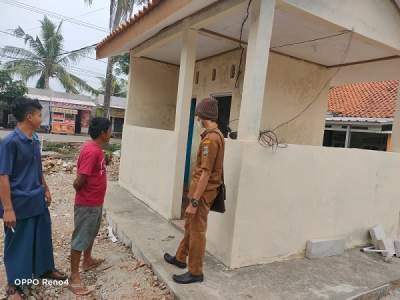 Pembangunan MCK di Desa Bakung Disoal