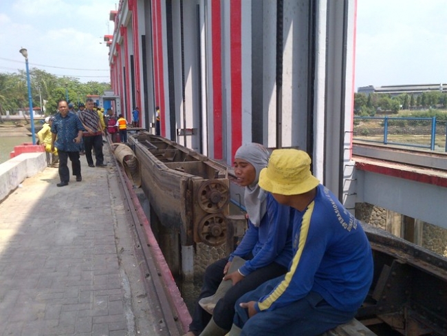 Pintu Air 10 Sungai Cisadane