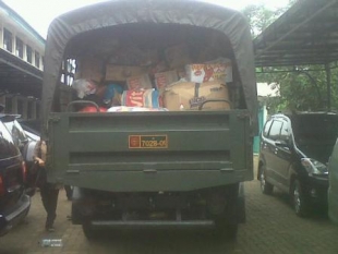 Bantuan bagi korban banjir