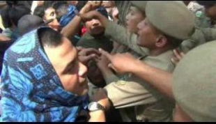 Unras Menuntut Daerah Otomi Baru Kabupaten Cilangkahan Berujung Bentrok