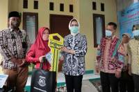 Airin Resmikan Bedah Rumah di Cempaka Putih