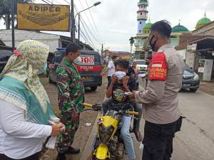 Cegah Covid 19, Polisi dan TNI di Mauk Maksimalkan Posko Mikro