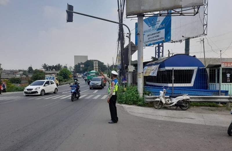 Anggota Satlantas Ditempatkan di Titik Rawan Kemacetan Lalu Lintas