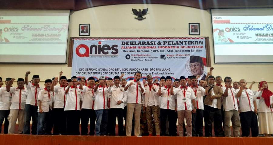 Pelantikan tujuh pengurus relawan Anies di tingkat DPC kecamatan se-Tangsel.