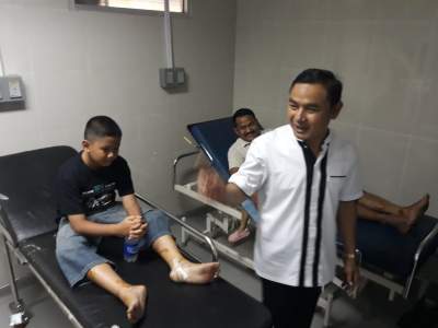 Mad Romli Besuk Korban Tsunami Di RSUD Balaraja