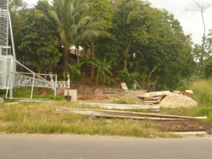Pendirian Tower Di Desa Batubantar - Cimanuk Tabrak Perda
