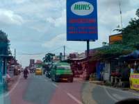 Lewati Bahu Jalan, Reklame Milik PT MMS Advertising Dikeluhkan