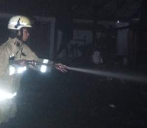 Kebakaran Home Industri Meubel di Teluknaga Rugi 200 Juta Rupiah