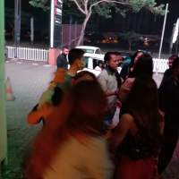 Diduga Mabuk, 2 Wanita Nyaris Adu Jotos Clique Kitchen &amp; Bar Kelapa Dua