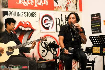 Live musik di C7 Cafe &amp; Outlet, Cikini, Jakarta Pusat. (Dok: detakbanten/aip)
