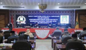 Rapat Paripurna DPRD : WaliKota Sampaikan Penjelasan Rancangan APBD T.A 2023