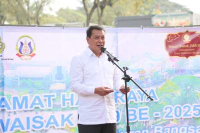 H Maesyal Rasyied Hadiri Perayaan Tri Suci Waisak 2569 BE di Citra Raya