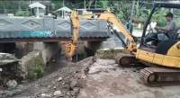 DSDABMBK Tangani Saluran Air Amblas di Puri Pamulang