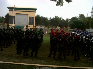 Tak Ada Gambar Pahlawan di Sekolah, Rano Sedih