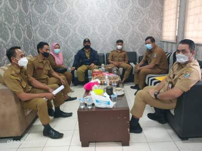 Soal Pemberhentian Sepihak, Perangkat Desa Bunar Datangi Kantor Pemdes