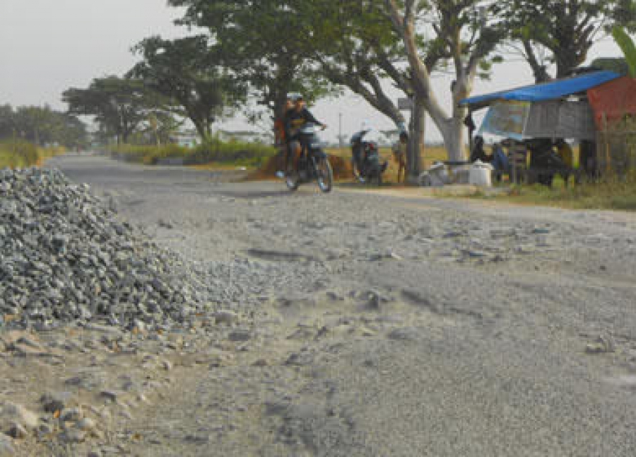 Perbaikan Jalan Pontang Hamburkan Uang Negara