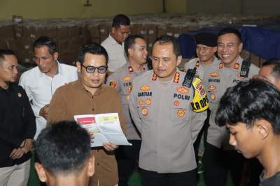 Kapolresta Tangerang Tinjau Gudang Logistik KPU