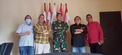 Temu Kangen, Mayjen TNI Joko Warsito Sambangi Markas SMSI