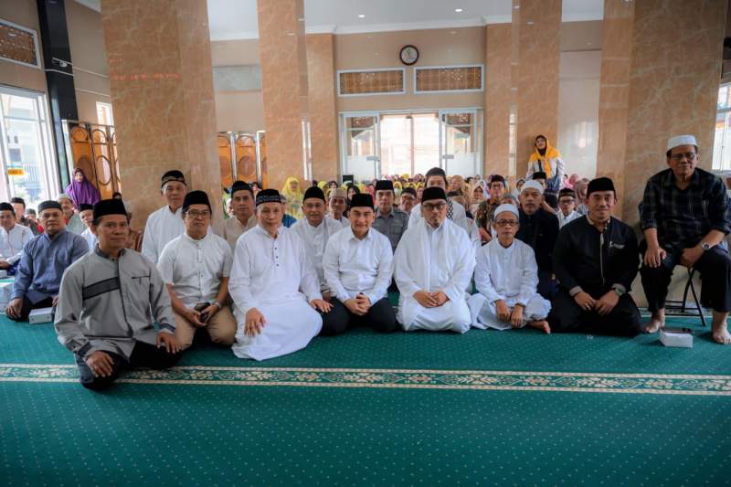 Wagub Banten Sampaikan Pesan Maulid sebagai Momentum Mempertebal Kecintaan kepada Rasulullah SAW