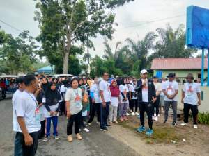 Hinca Panjaitan Bersama Masyarakat Gelar Jalan Santai di Tanjung Balai