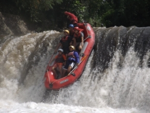 Pengalaman Rafting di Sahabat Air