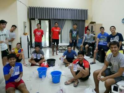 Atlet PBSI Pelatnas Cipayung Sumbangkan Bantuan Kepada Masyarakat Terdampak Covid-19