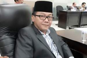 Wakil Ketua DPRD Kota Tangsel, Iwan Rahayu.