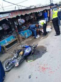 Pengendara Sepeda Motor Tewas Terlindas Truk Kontainer