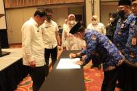 Sekda Kukuhkan Pengurus Koperasi Korpri