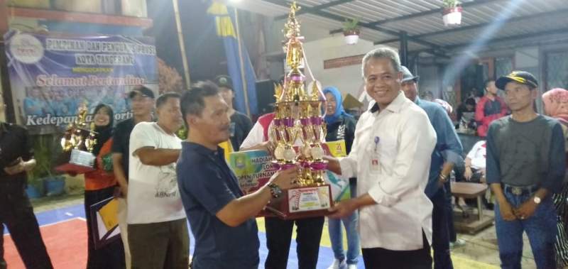 Team Volley Ball Kelurahan Cipadu Jaya,Sabet Juara di Grand Final Open Turnamen Volley Kecamatan Larangan
