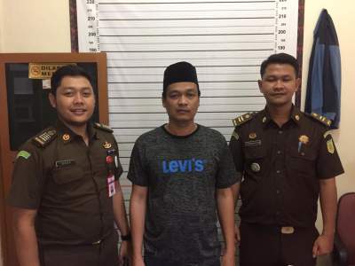 Kejari Kabupaten Tangerang Limpahkan Perkara Kades Klutuk