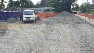 Pengerjaan proyek di Jalan Inspeksi Mookervart