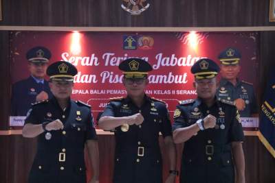 Kakanwil Kemenkumham Banten Hadiri Sertijab dan Pisah Sambut Kabapas Kelas II Serang