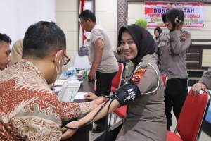 Donor Darah Polwan Polres Serdang Bedagai Peringati Hari Jadi ke-76 Polwan RI