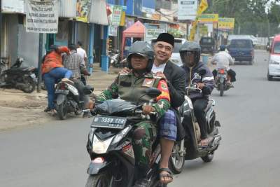 Terjebak Macet, Zaki Naik Motor Hadiri Haul Syekh Abdul Kodir