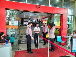Ditpamobvit Polda Banten Lakukan Patroli di Pusat Perbelanjaan