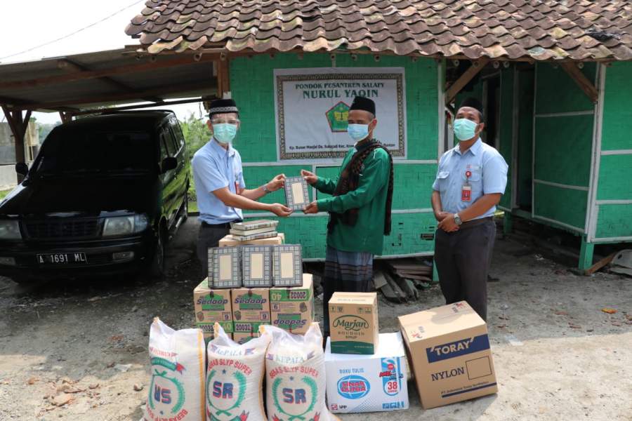 IKPP Serang Salurkan Bantuan Sembako dan Wakaf Al Qur'an untuk Ponpes