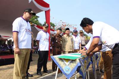 Ribuan Guru Deklarasi kan Sekolah Menyenangkan