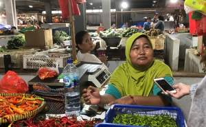 Fatih, Penjual Sayuran di Pasar Ciputat