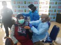 Putus Mata Rantai Covid, Polda Banten Vaksinasi 64.746 Orang