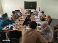 Kapolsek dan Camat Sukamulya Gelar Rakor dengan Panitia Pilkades