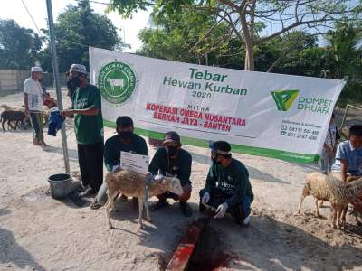 Hari Raya Idul Adha, Masyarakat Cimuncang Salurkan 600 Bungkus Sodakoh Kurban